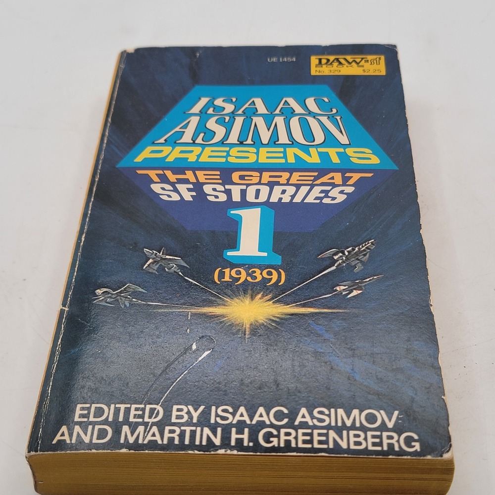 Isaac Asimov The Great SF Stories 1 Paperback 1979 1st Printing DAW Good